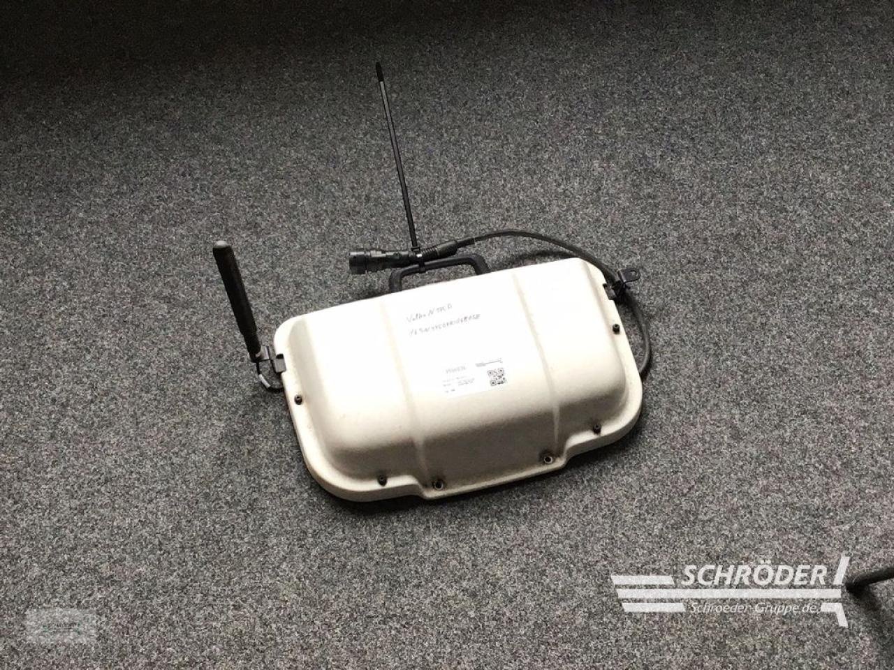 Parallelfahr-System del tipo Sonstige AUTO GUIDE RTK NTRIP EMPFÄNGER | VALTRA, Gebrauchtmaschine en Penzlin (Imagen 1)